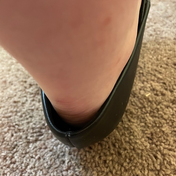 Target - Merona: Black Pointy Toe Kitten Heels - Picture 10 of 12